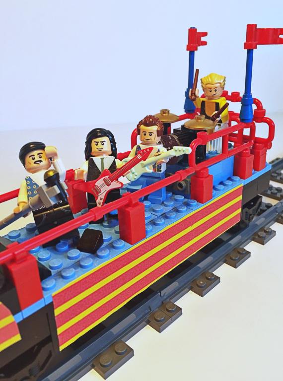 Queen Give Approval of Submitted LEGO Set Idea