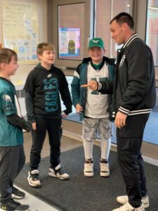 Eagles Britain Covey Visits Richland Elementary