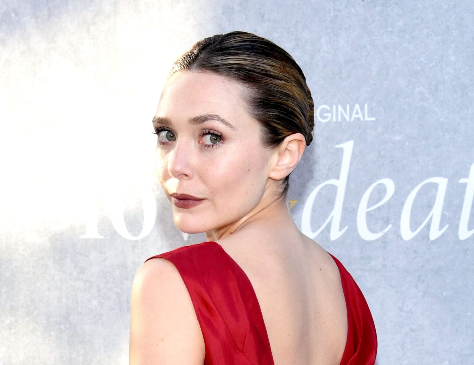 Elizabeth Olsen: Actors Should Not Sign Multiple Marvel Film Deals